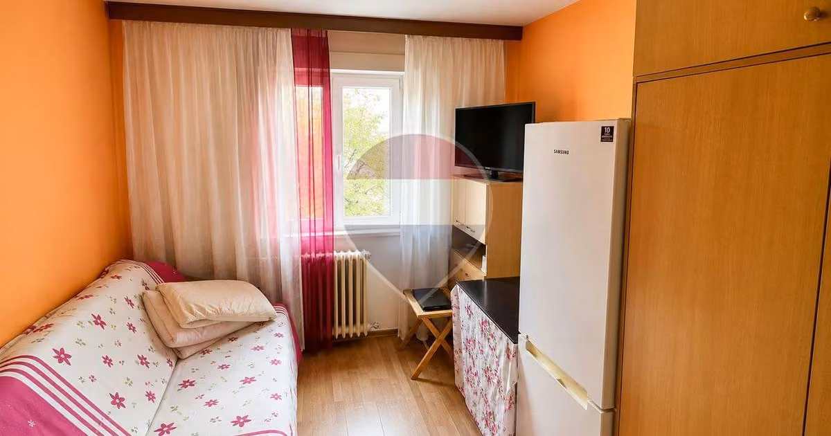 Garsonieră de vânzare, mobilată în zona 15 Noiembrie, Brașov