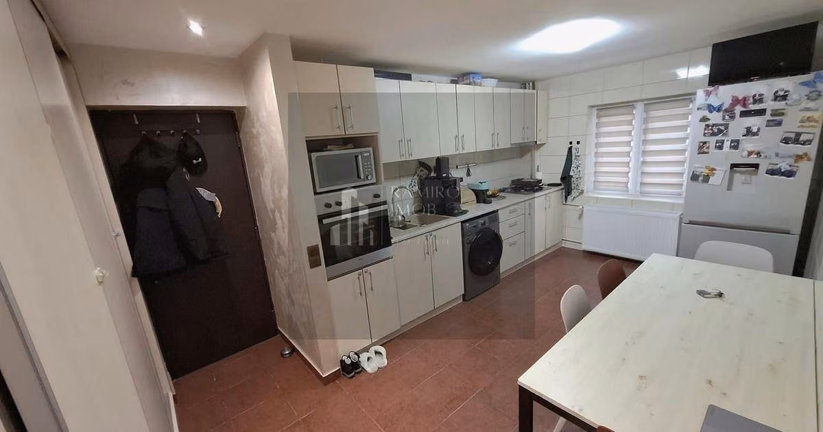 Apartament de vânzare cu 2 camere, mobilat în zona Fizicienilor, Sector 3