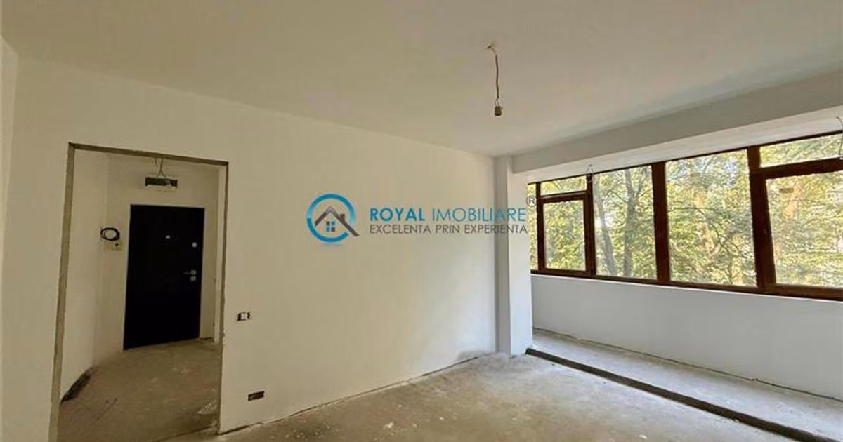 Apartament de vânzare cu 3 camere în zona Sud, Ploiești