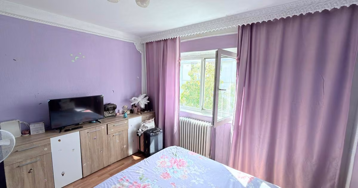Apartament de vânzare cu 3 camere în zona Central, Botoșani