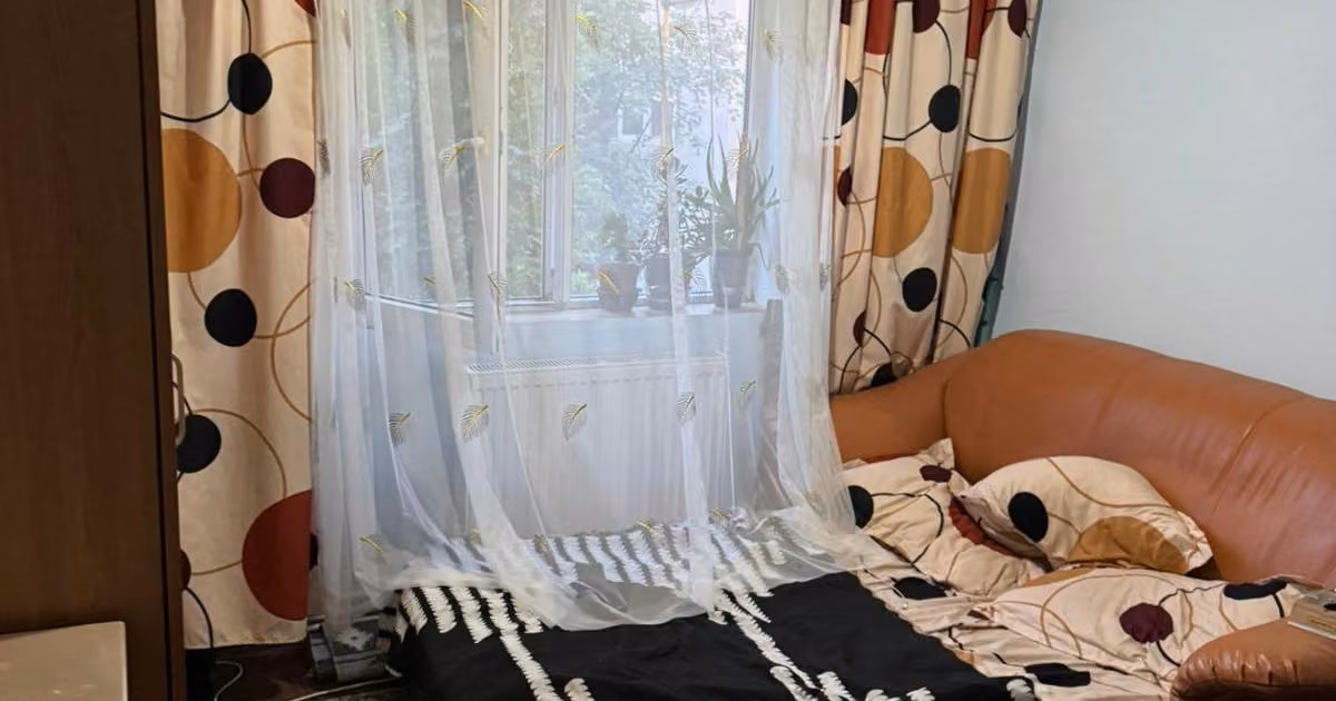 Apartament de vânzare cu 2 camere în zona CET, Constanța