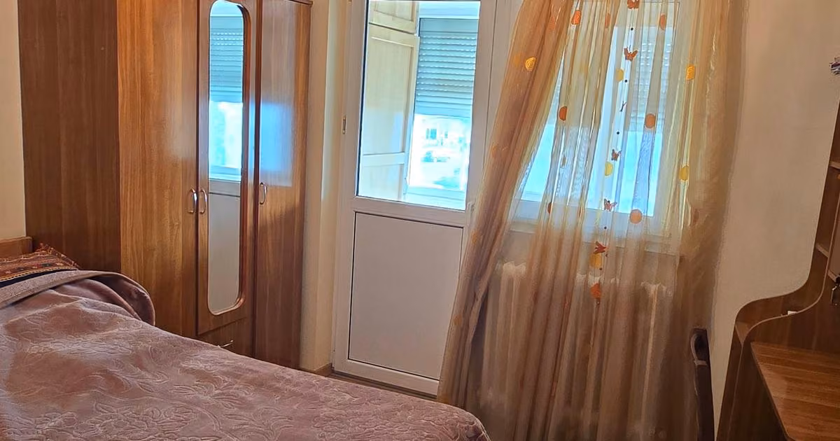 Apartament de vânzare cu 4 camere în zona Central, Botoșani