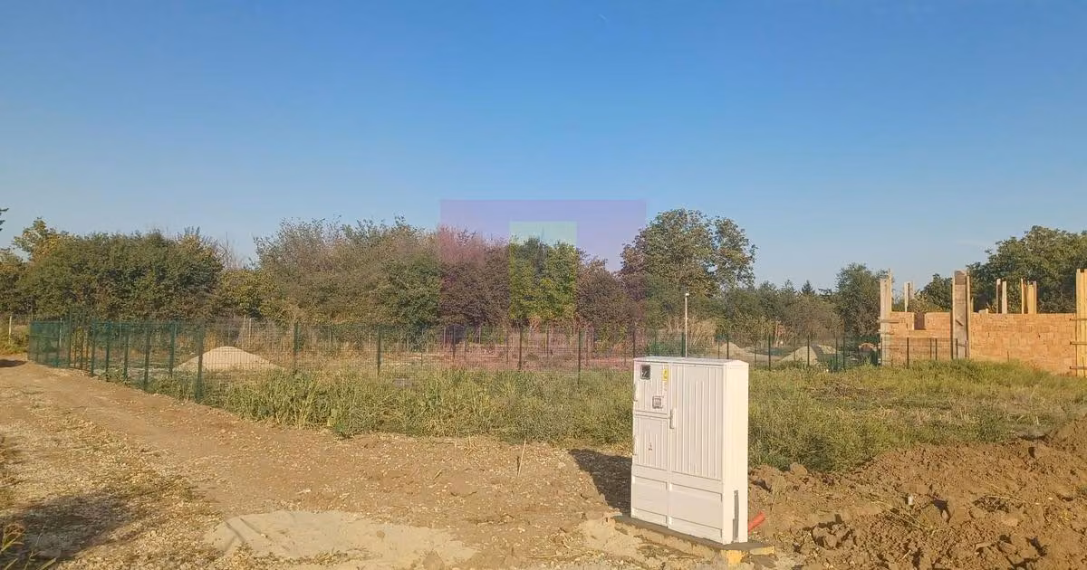 Teren Construcții intravilan de vânzare de 1050 mp, în Săbăreni