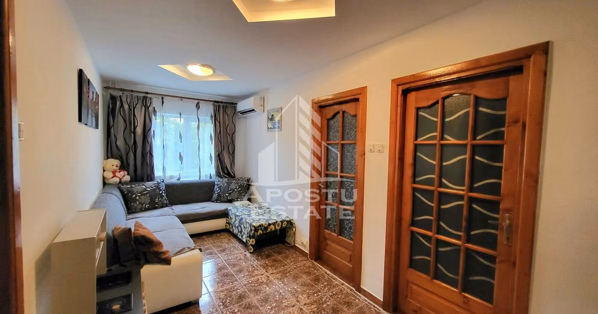 Apartament de vânzare cu 4 camere, mobilat în zona Lipovei, Timișoara
