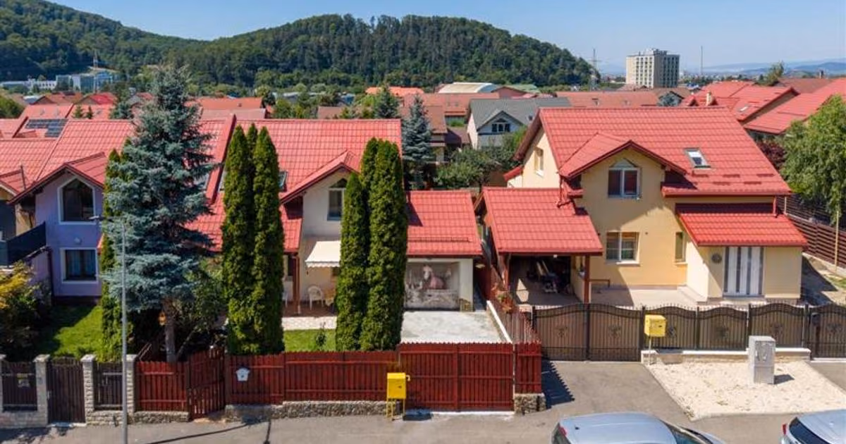 Casă individuală de vânzare cu 4 camere, mobilată în zona Dârste, Brașov