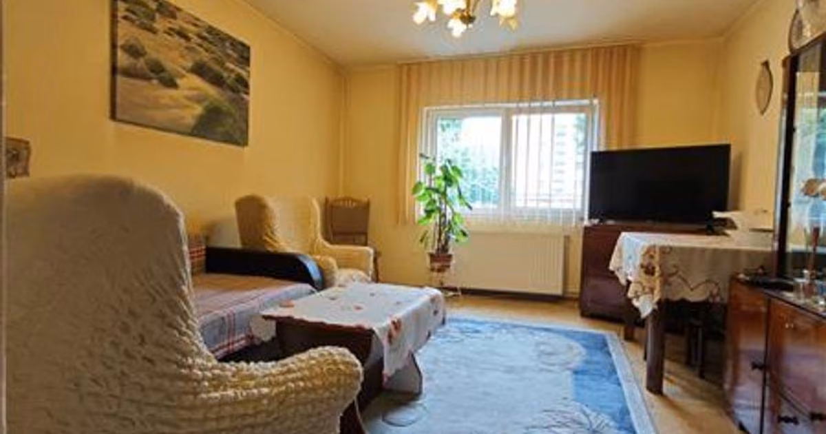 Apartament de vânzare cu 4 camere în zona Aurel Vlaicu, Brașov
