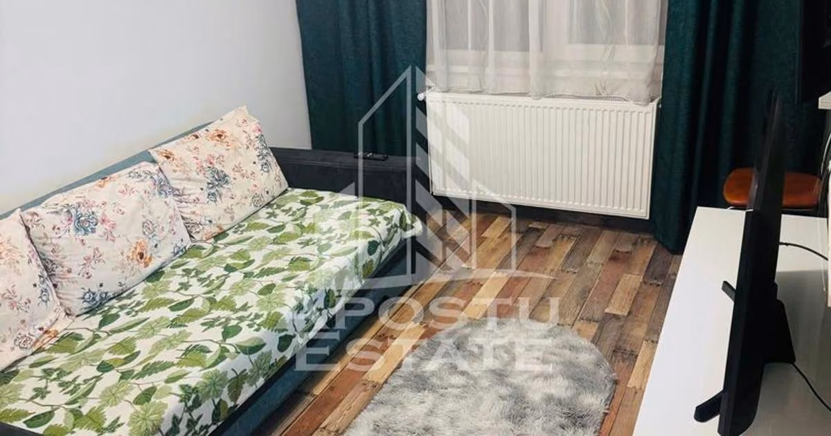 Apartament de vânzare cu 3 camere în zona Alfa, Arad