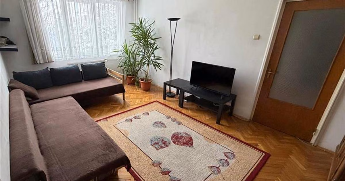 Apartament de vânzare cu 3 camere în zona Central, Ultracentral
