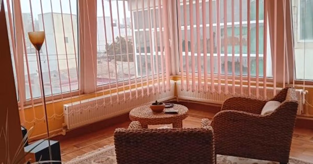 Casă individuală de vânzare cu 7 camere în zona Faleza Nord, Constanța