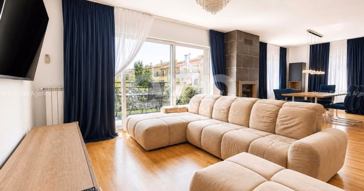 Apartament de vânzare cu 4 camere, mobilat în Voluntari