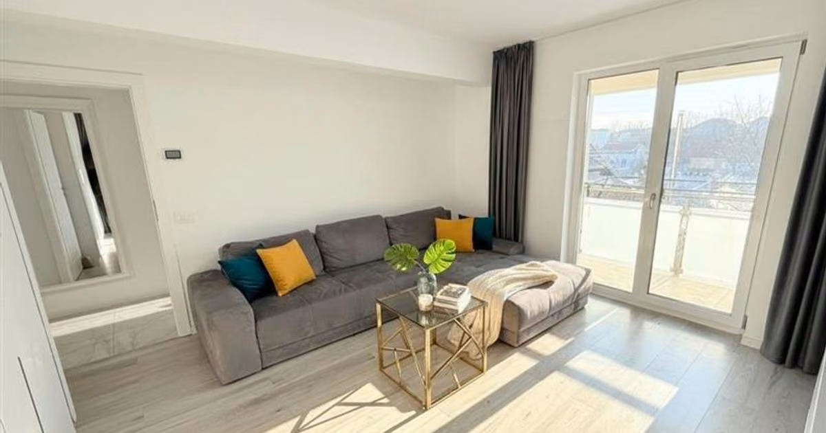 Apartament de vânzare cu 3 camere în zona Galata, Iași