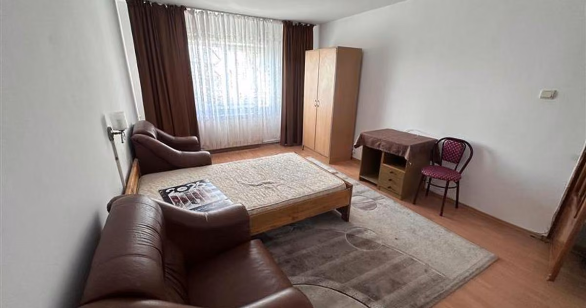 Apartament de vânzare cu 3 camere în zona Dacia, Iași