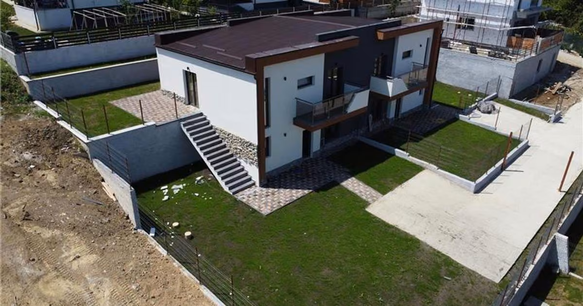 Casă de vânzare cu 3 camere în zona Valea Adâncă, Iași
