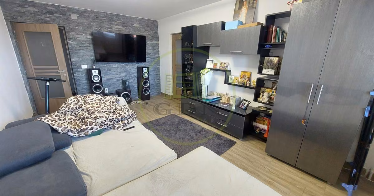 Apartament de vânzare cu 2 camere, mobilat în zona Craiovița Nouă, Craiova