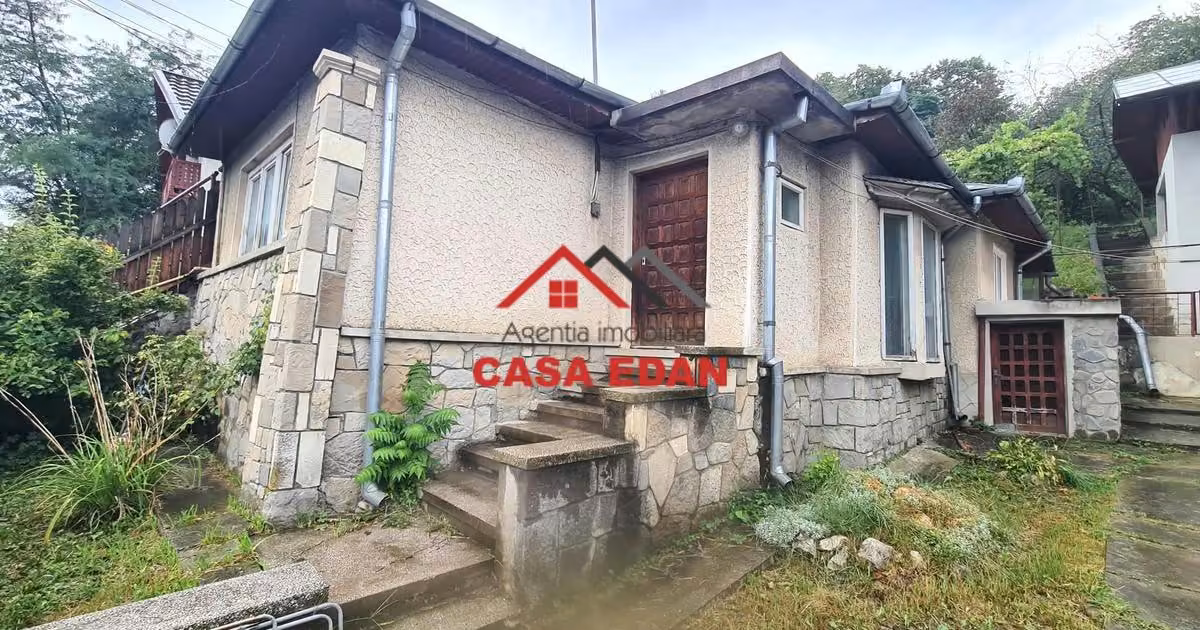 Casă individuală de vânzare cu 3 camere în Câmpina