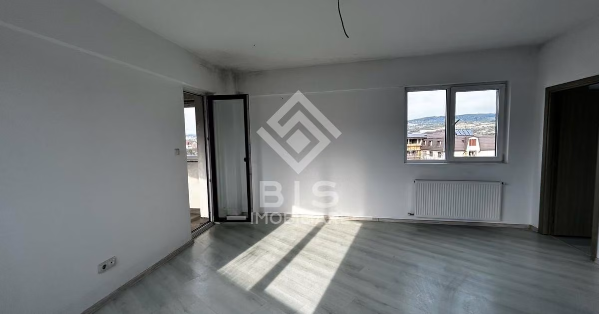 Apartament de vânzare cu 3 camere în Viișoara