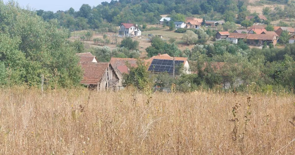 Teren Construcții intravilan de vânzare de 2280 mp, în Șiștarovăț