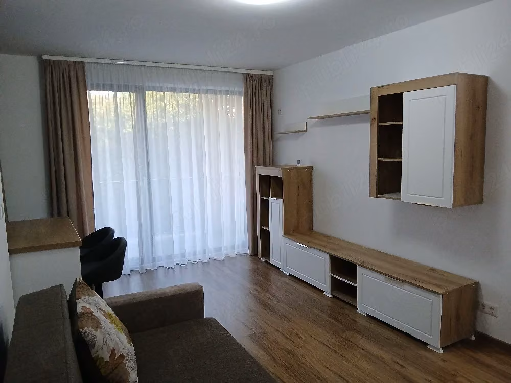 închiriez ap modern 2 camere 45 m str Grănicerilor nr 21