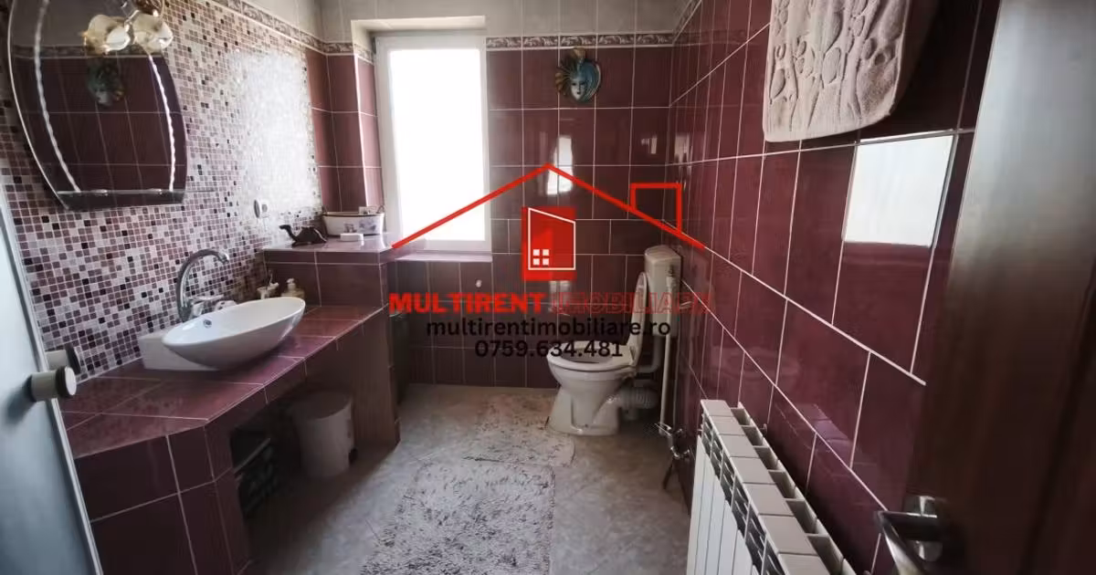 Casă individuală de vânzare cu 8 camere în zona Ultracentral, Tulcea