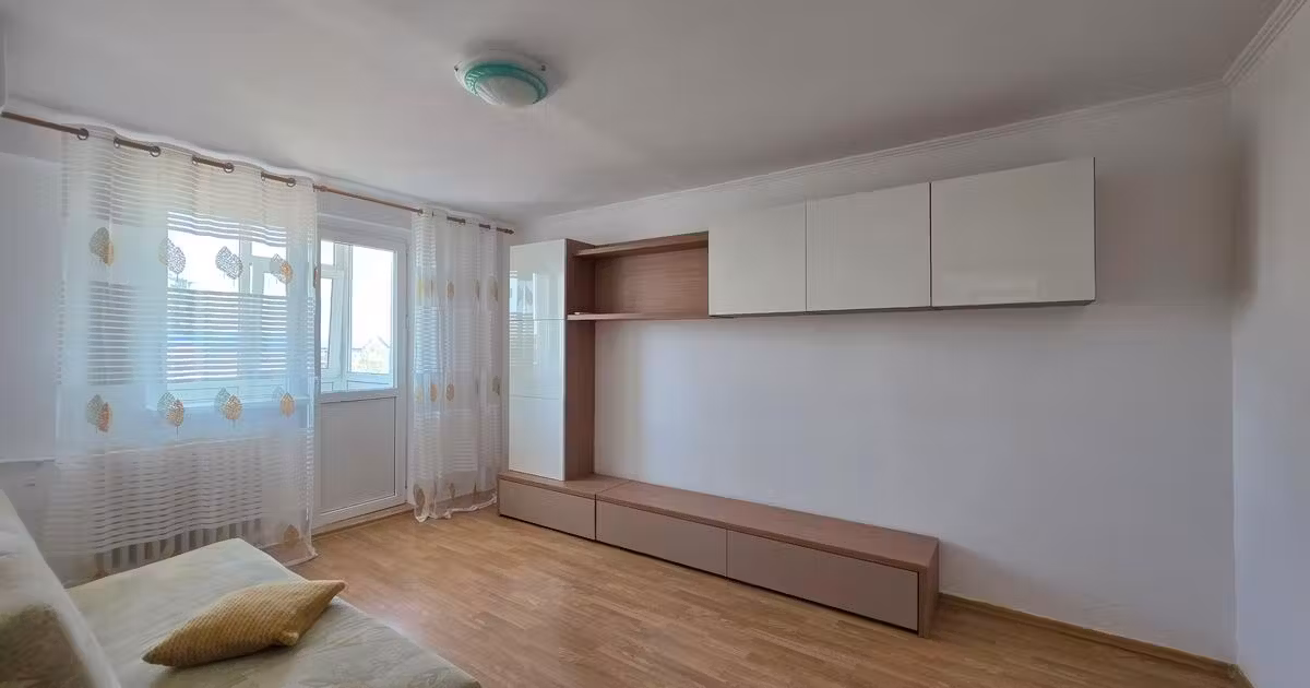 Apartament de vânzare cu 2 camere în zona Titan, Sector 3