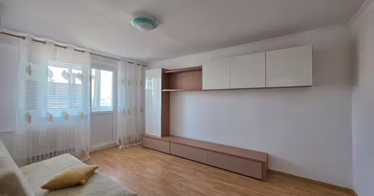 Apartament Titan