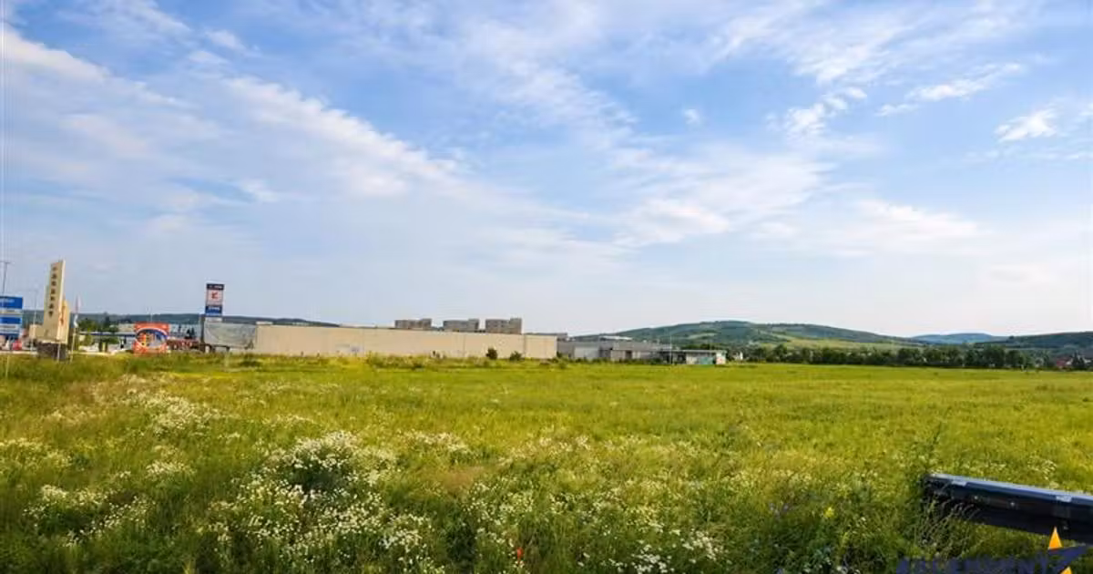 Teren intravilan de vânzare de 10744 mp, în Făgăraș