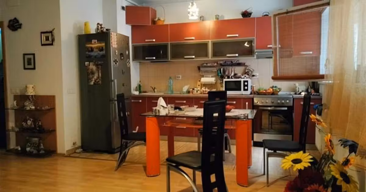 Apartament de vânzare cu 3 camere, mobilat în zona Titan, Sector 3