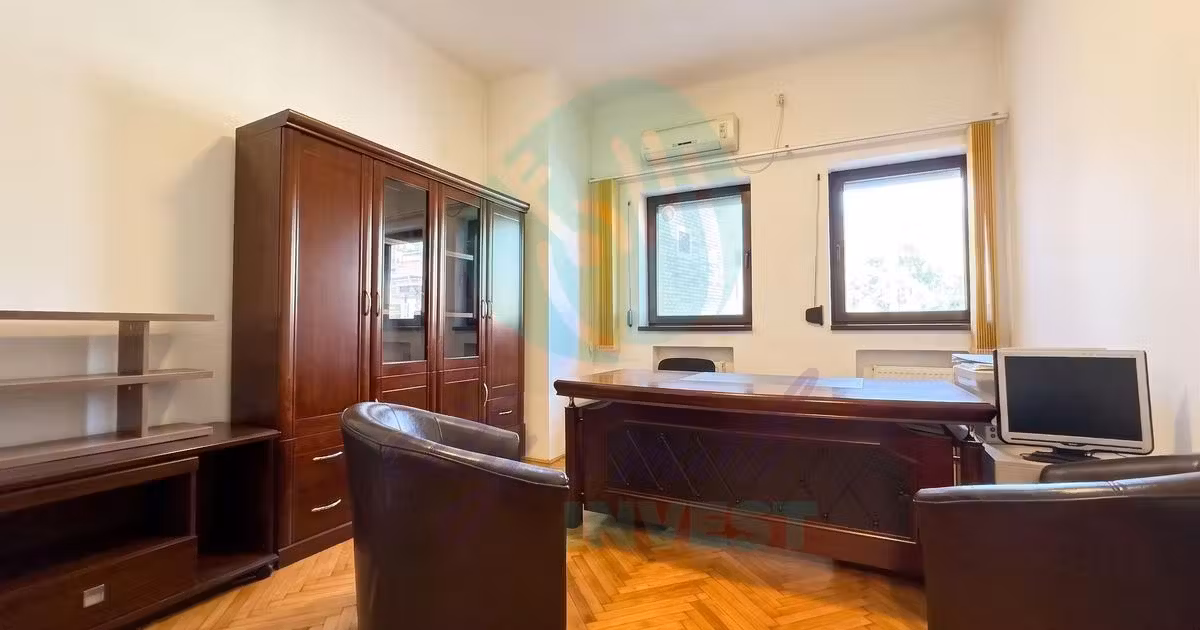 Apartament de vânzare cu 5 camere în zona P-ța Rosetti, Ultracentral
