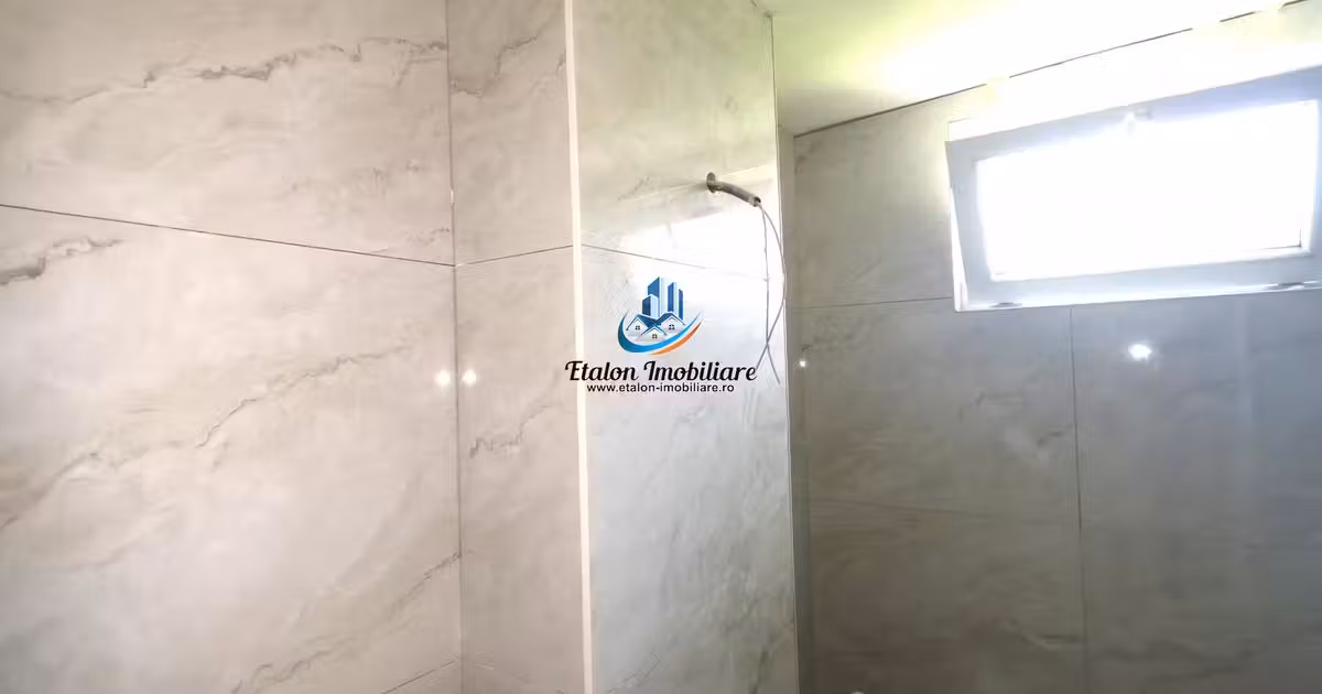 Apartament de vânzare cu 2 camere în zona Mărăței, Piatra-Neamț