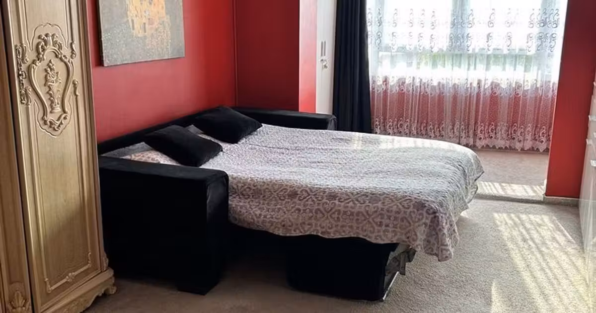 Apartament de vânzare cu 2 camere, mobilat în zona Central, Ultracentral