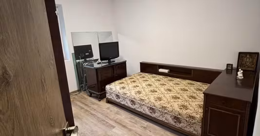 Apartament Titan