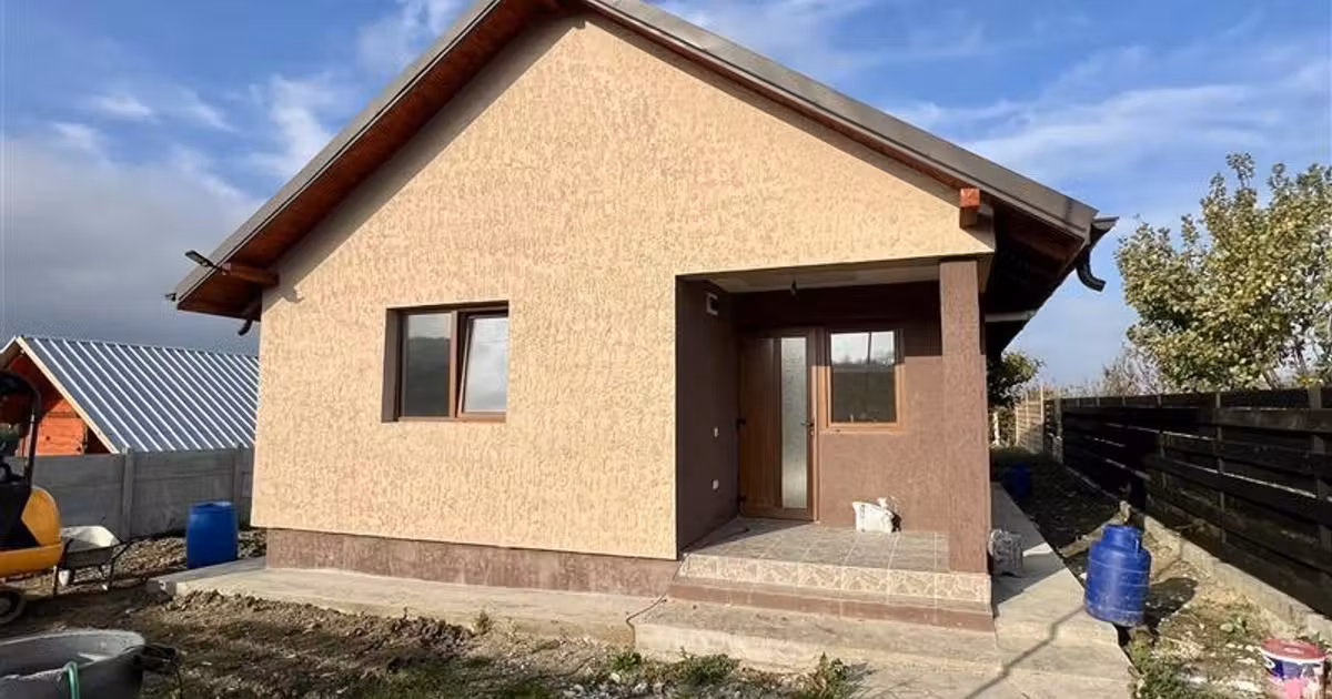 Casă individuală de vânzare cu 3 camere în Voinești