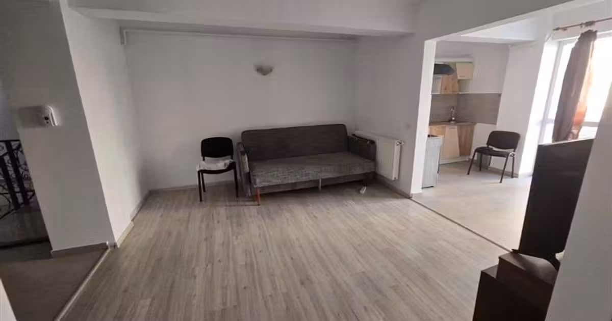 Apartament de vânzare cu 3 camere, mobilat în Iași