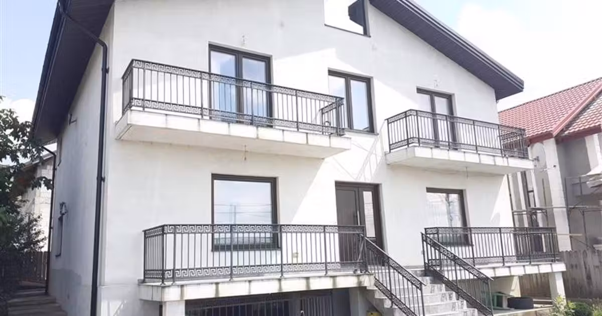 Casă individuală de vânzare cu 5 camere, mobilată în Lețcani