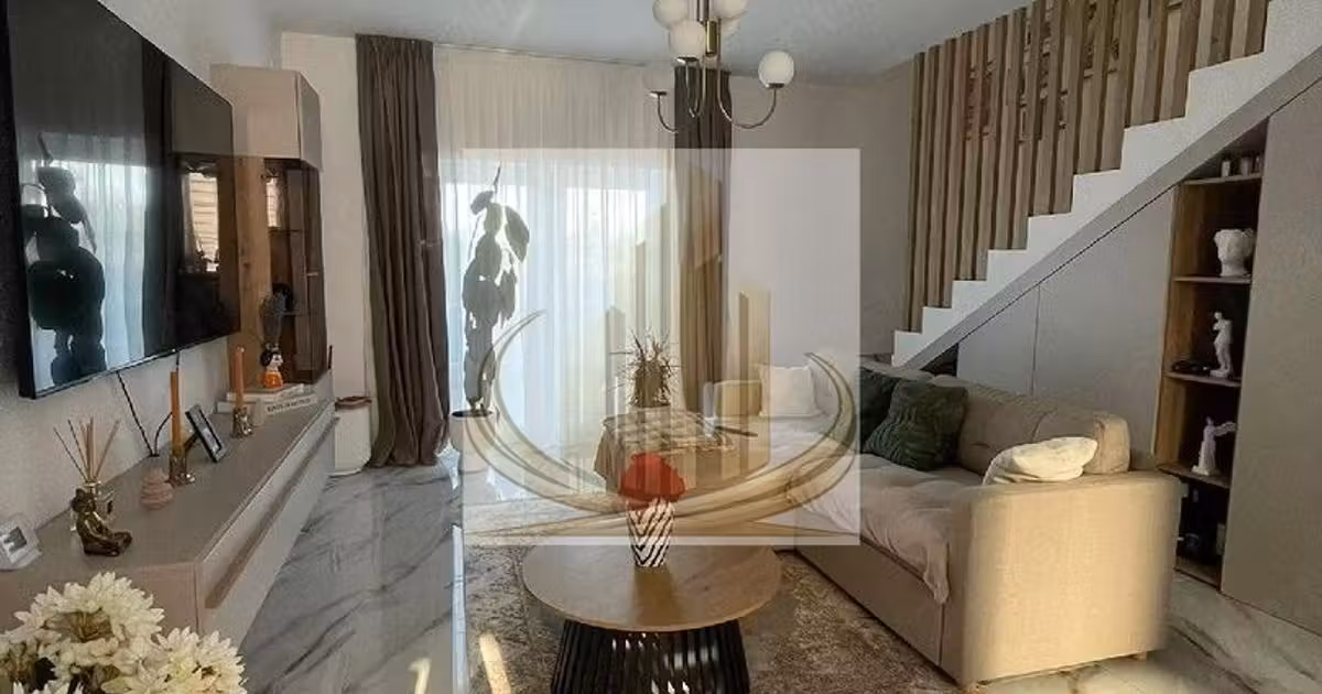 Duplex de vânzare cu 3 camere, mobilat în Sânandrei