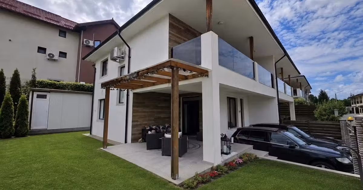 Duplex de vânzare cu 4 camere, mobilat în Baciu