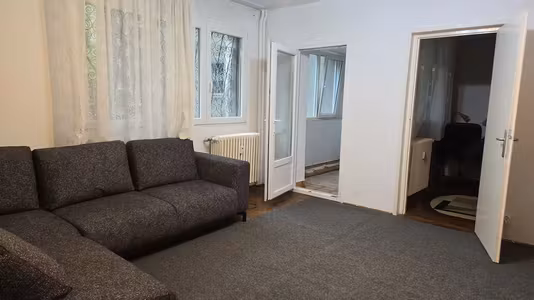 Apartament Titan