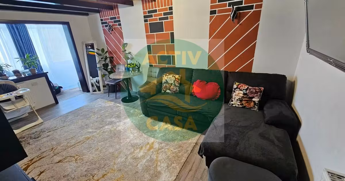 Apartament de vânzare cu 3 camere în Roman