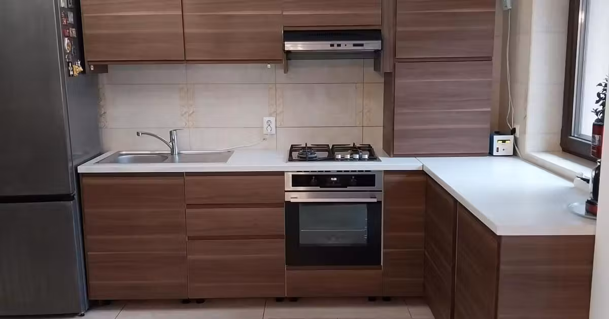 Casă de vânzare cu 4 camere, mobilată în zona Giulești, Sector 6