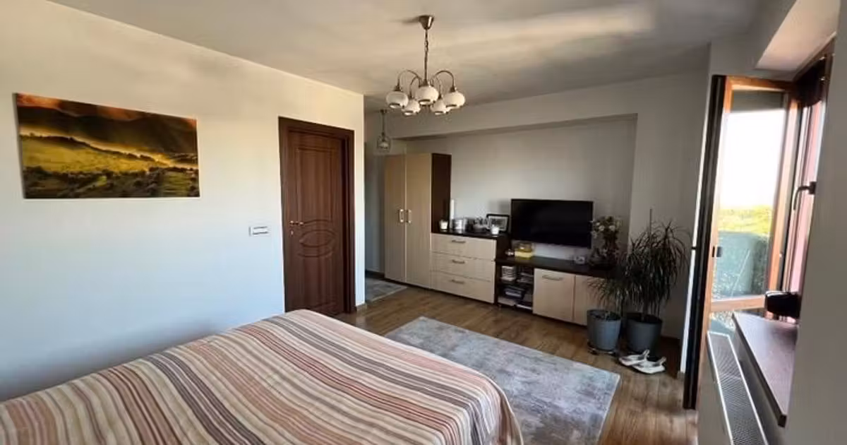 Apartament de vânzare cu 3 camere, mobilat în zona Fundeni, Sector 2