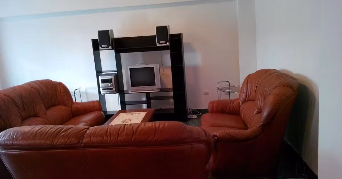 Apartament de vânzare cu 3 camere, mobilat în zona Decebal, Sector 3