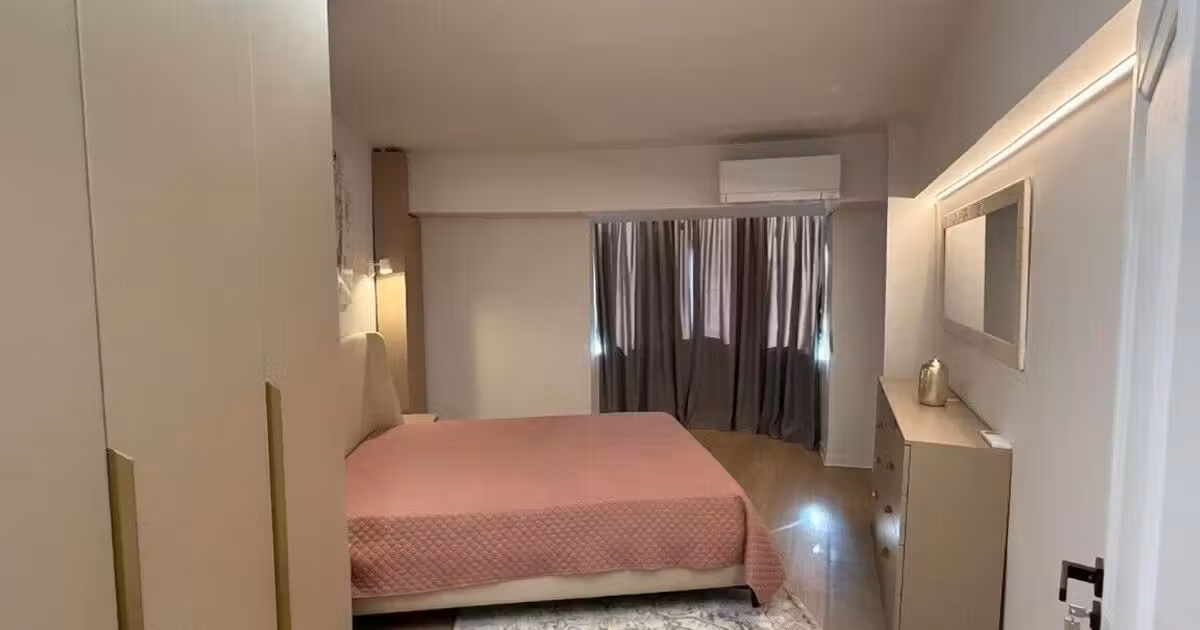 Apartament de vânzare cu 3 camere, mobilat în zona P-ța Alba Iulia, Sector 3