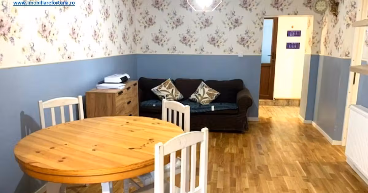 Casă de vânzare cu 4 camere în zona Dărmănești, Piatra-Neamț