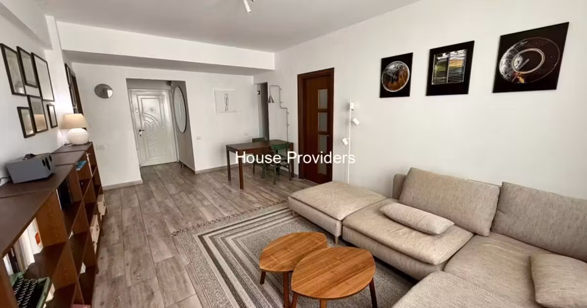 Apartament de vânzare cu 2 camere, mobilat în zona Unirii, Sector 3