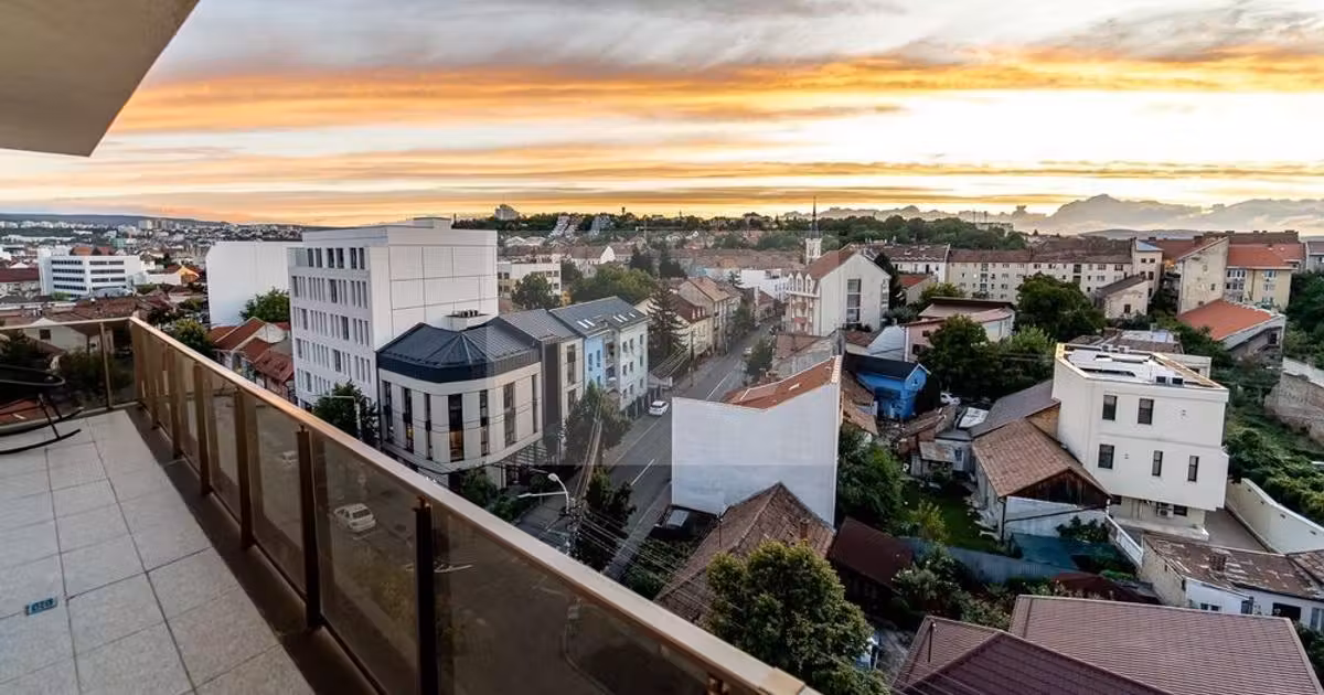 Apartament de vânzare cu 3 camere, mobilat în zona Semicentral, Cluj-Napoca