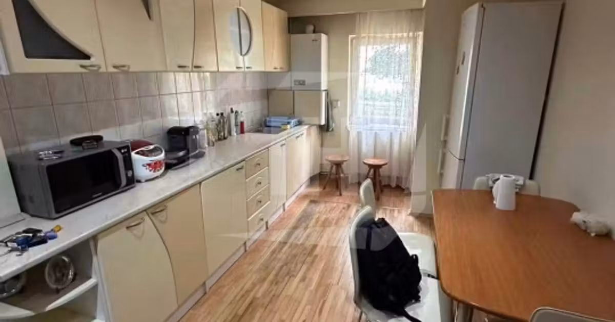 Apartament de vânzare cu 3 camere, mobilat în zona Între Lacuri, Cluj-Napoca