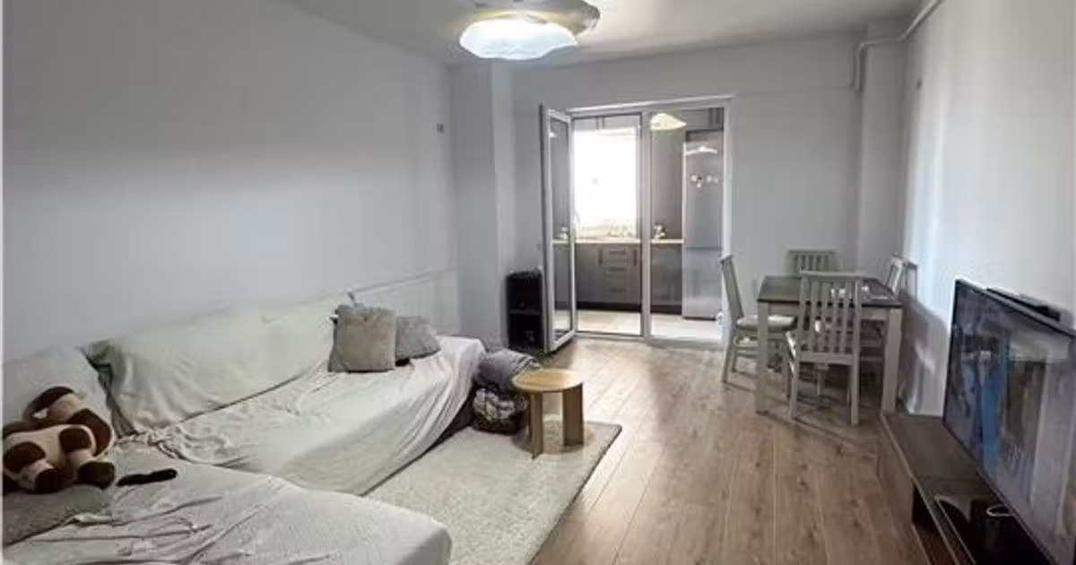 Apartament de vânzare cu 2 camere, mobilat în zona 13 Septembrie, Sector 5