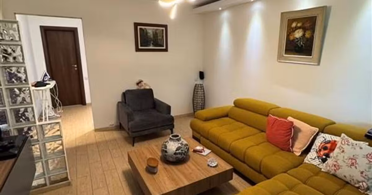 Apartament de vânzare cu 3 camere în zona Berceni, Sector 4