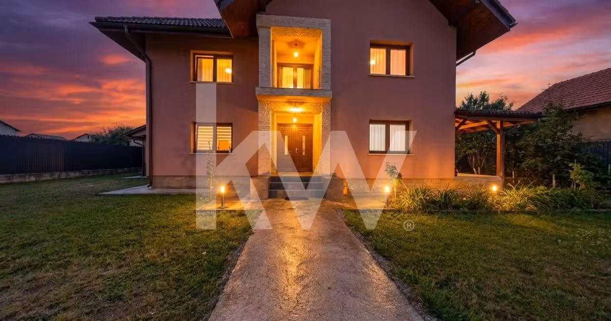 Casă individuală de vânzare cu 4 camere în Tărlungeni