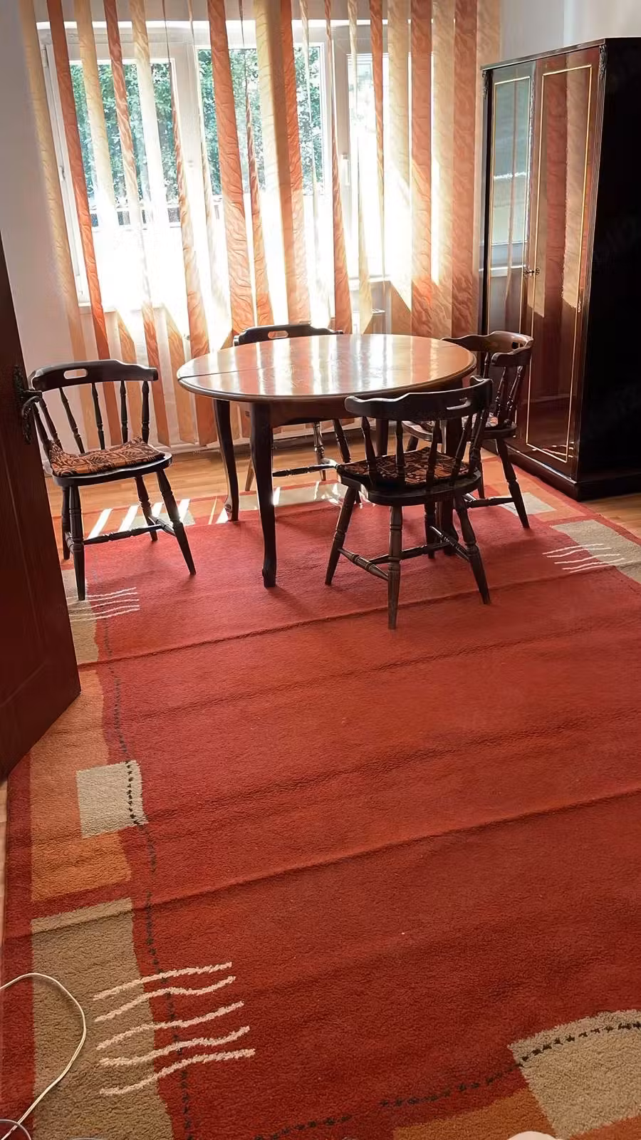 inchiriez apartament